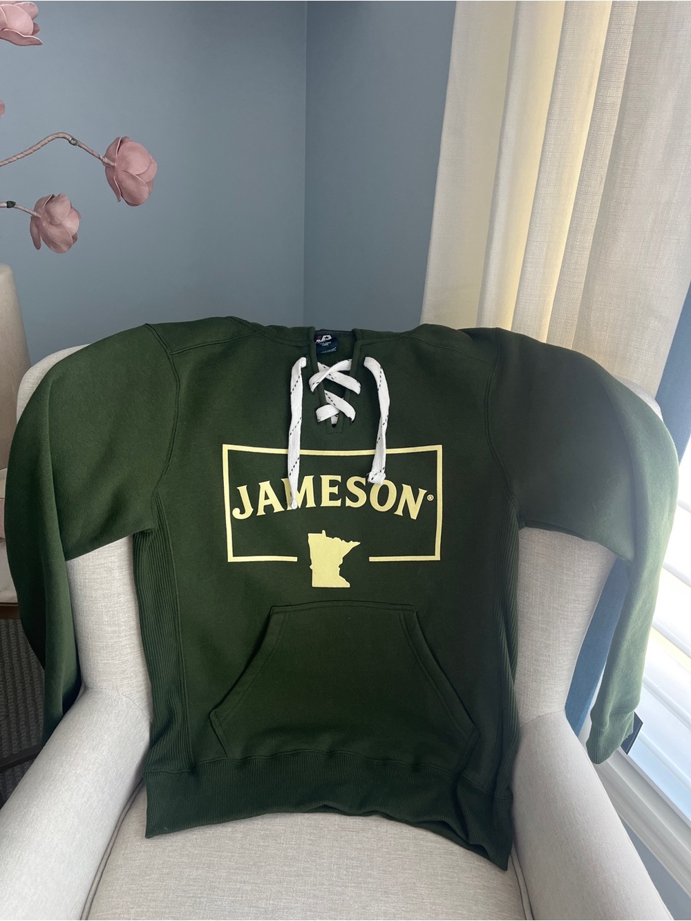 NWT Jameson Irish Whiskey Green Hoodie - Minnesota MN Size Medium